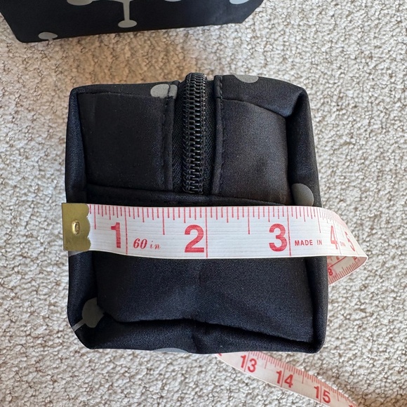 American Airlines Eames dot print amenity travel bag - Picture 9 of 11